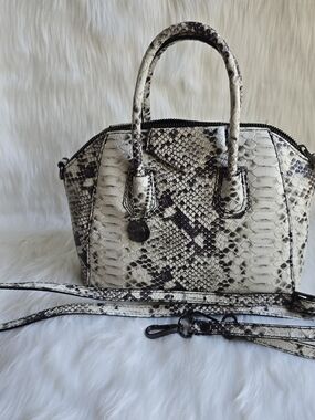 Laura Di Maggio Italy Snakeskin Leather